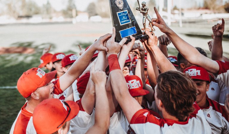Madison Baseball wins District Championship in a thriller!