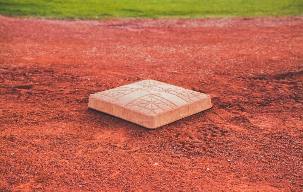 base - amateur baseball league