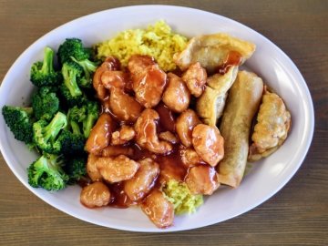 Sweet and sour chicken at Steak and Kebab Hut